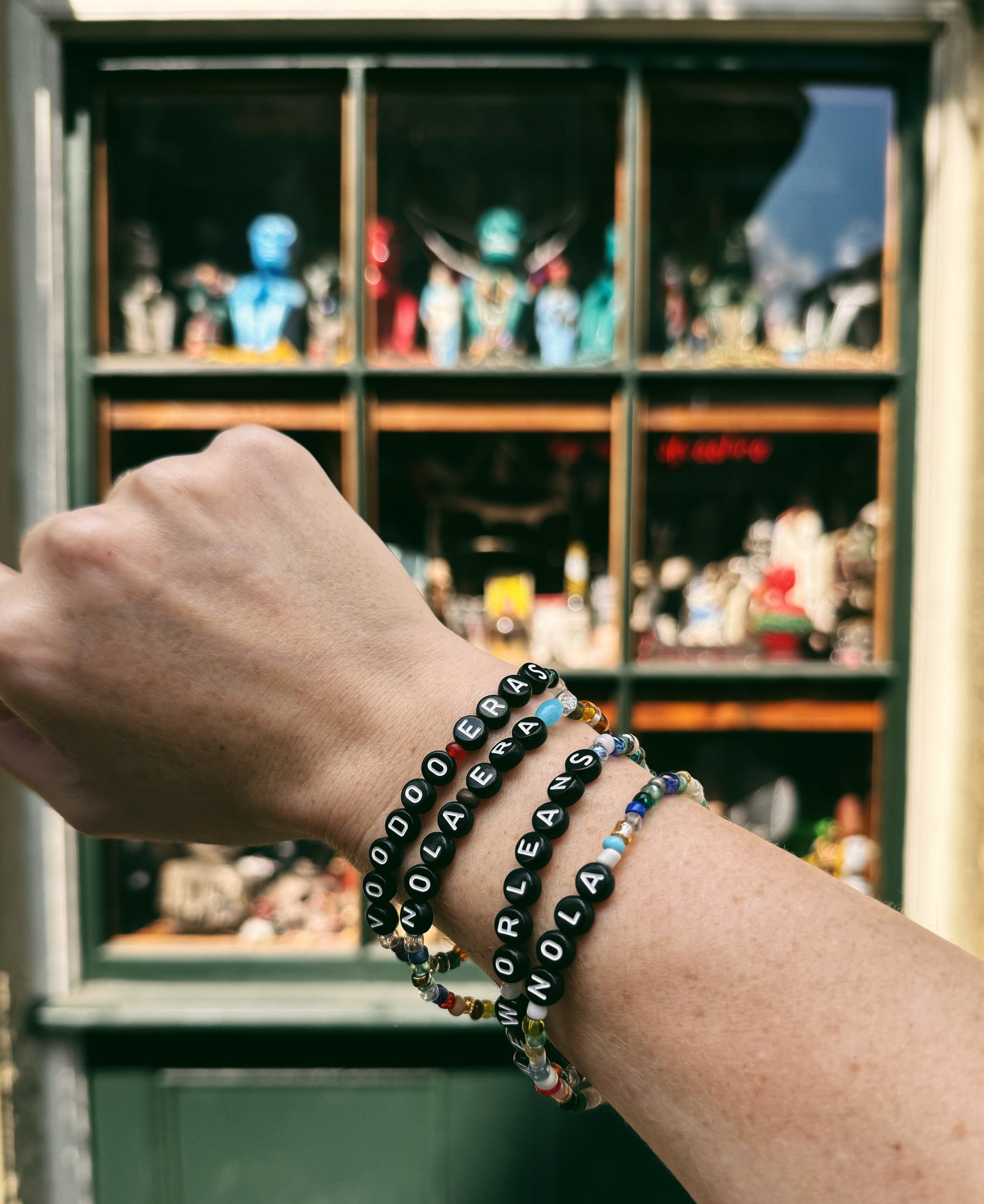 v&g friendship bracelet