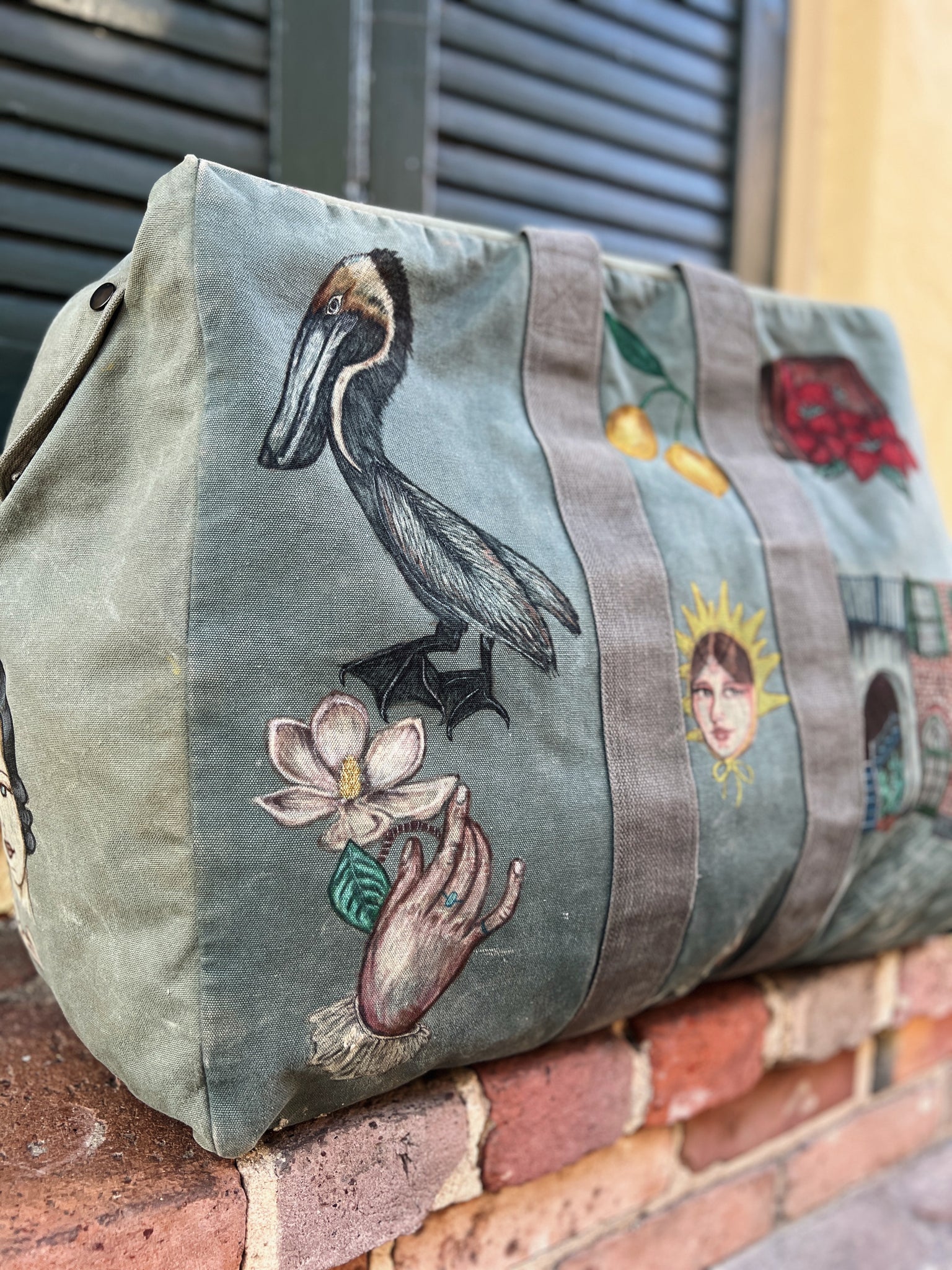 Hand Drawn Bag: Vintage Army Duffel “Louisiane”