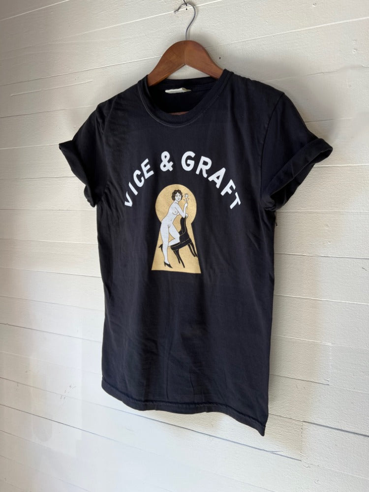 V&G logo tee