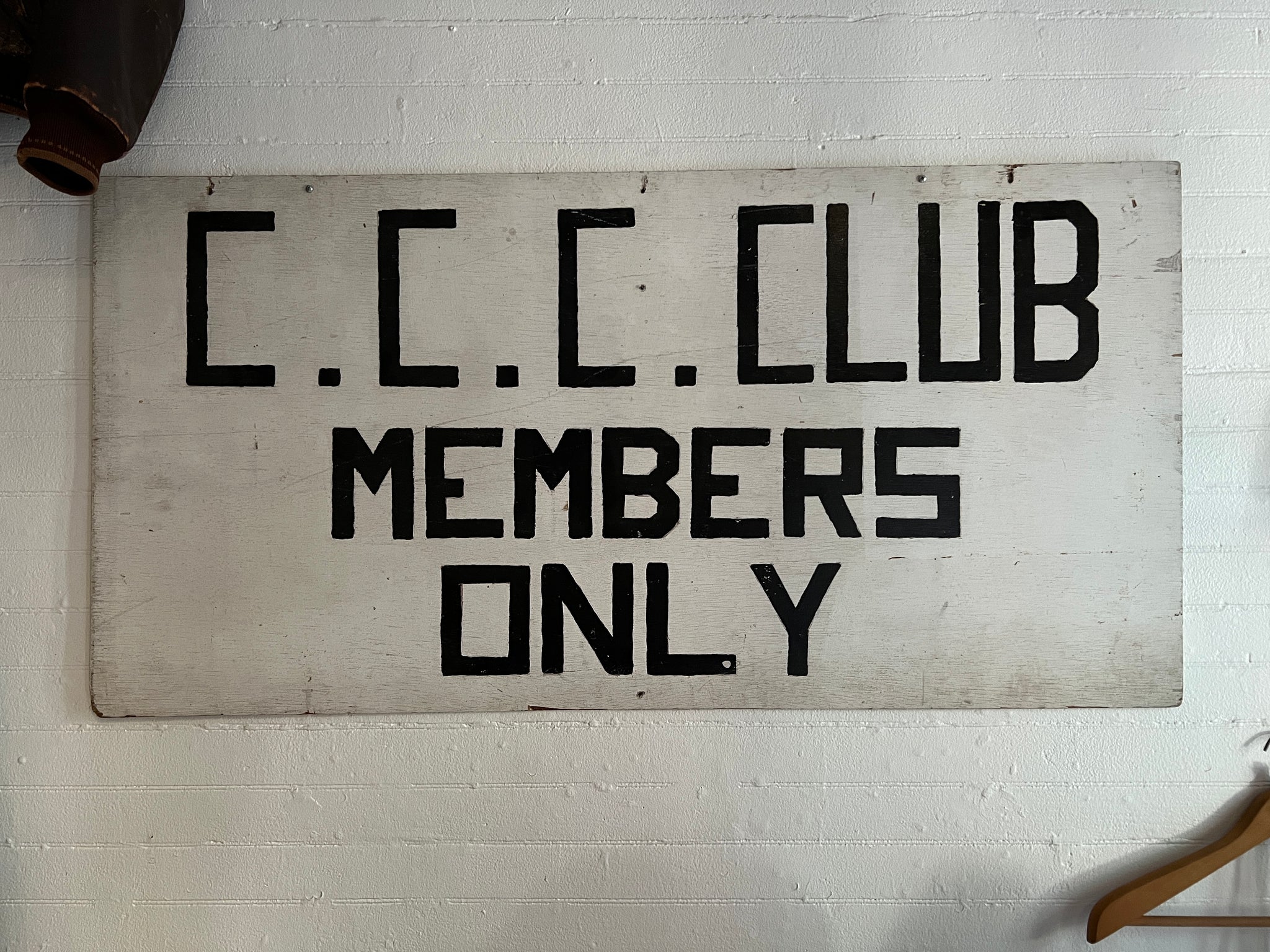 c.c.c club - vneck